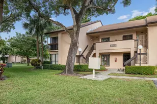 2249 SW 15th St, Deerfield Beach, FL 33442 - Photo 9