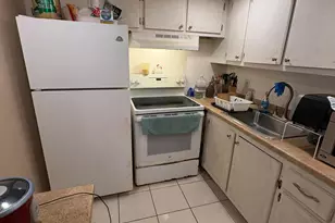 7 Lyndhurst A, Deerfield Beach, FL 33442 - Photo 9