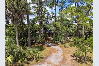 799 Ivory Lane, Haverhill, FL 33415 - Photo 3