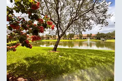 266 River Bluff Lane, Royal Palm Beach, FL 33411 - Photo 25