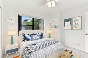 10 Seneca Ct, Royal Palm Beach, FL 33411 - Photo 23
