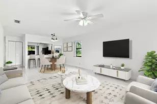 10 Seneca Ct, Royal Palm Beach, FL 33411 - Photo 3