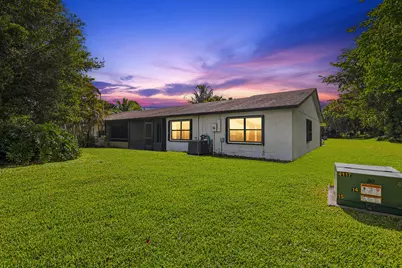 10 Seneca Court, Royal Palm Beach, FL 33411 - Photo 1
