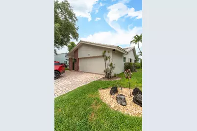 5557 N Cameo Drive N, Boca Raton, FL 33433 - Photo 37