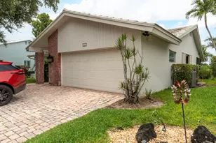 5557 N Cameo Dr N, Boca Raton, FL 33433 - Photo 37
