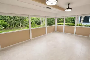 5557 N Cameo Dr N, Boca Raton, FL 33433 - Photo 13