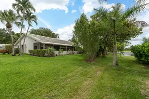 5557 N Cameo Dr N, Boca Raton, FL 33433 - Photo 31