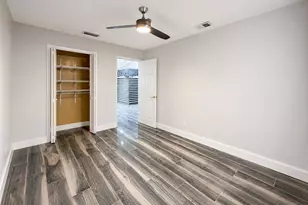 5557 N Cameo Dr N, Boca Raton, FL 33433 - Photo 37