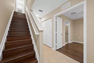 1033 NE 17th Way, Fort Lauderdale, FL 33304 - Photo 3