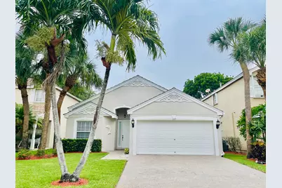 137 Canterbury Place, Royal Palm Beach, FL 33414 - Photo 5