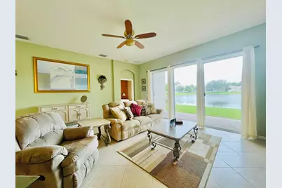 137 Canterbury Place, Royal Palm Beach, FL 33414 - Photo 13