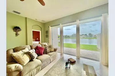 137 Canterbury Place, Royal Palm Beach, FL 33414 - Photo 15