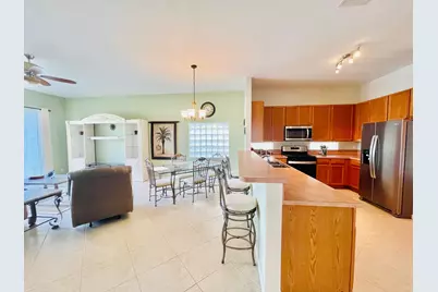 137 Canterbury Place, Royal Palm Beach, FL 33414 - Photo 9