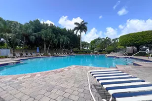 137 Canterbury Pl, Royal Palm Beach, FL 33414 - Photo 33
