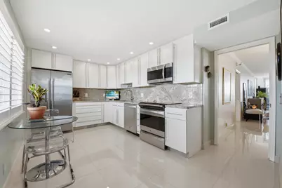 3510 Oaks Way #703, Pompano Beach, FL 33069 - Photo 3
