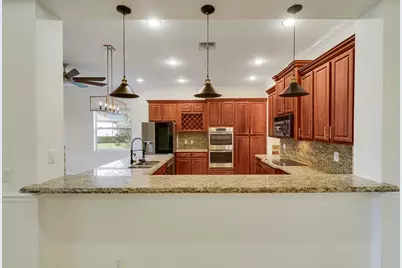 11340 SW Vanderbilt Circle, Port Saint Lucie, FL 34987 - Photo 9