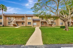 154 Lake Meryl Dr, West Palm Beach, FL 33411 - Photo 17