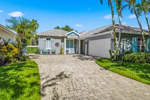 228 Oak Hammock Cir SW, Vero Beach, FL 32962 - Photo 5