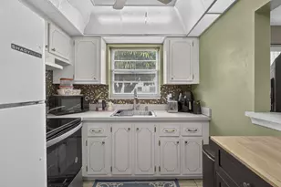 5 Northampton A, West Palm Beach, FL 33417 - Photo 13