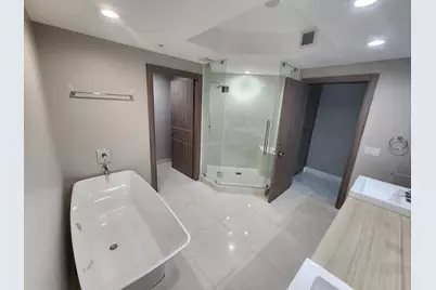 17301 Biscayne Boulevard #1202, North Miami Beach, FL 33160 - Photo 19