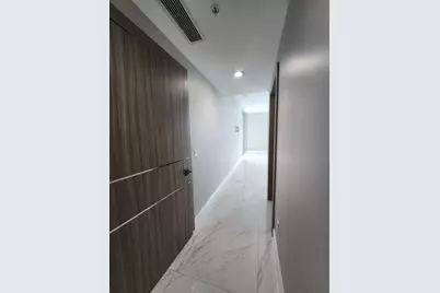 17301 Biscayne Boulevard #1202, North Miami Beach, FL 33160 - Photo 21