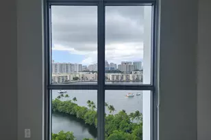 17301 Biscayne Blvd, North Miami Beach, FL 33160 - Photo 11