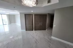 17301 Biscayne Blvd, North Miami Beach, FL 33160 - Photo 3