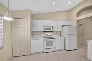 9840 Arbor View Dr S, Boynton Beach, FL 33437 - Photo 5