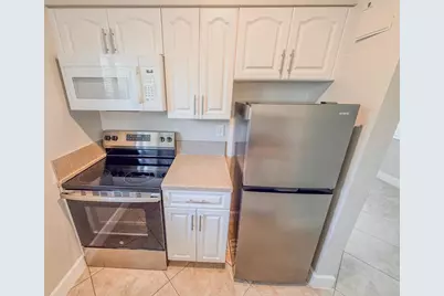 541 NE 44th Street #B, Boca Raton, FL 33431 - Photo 5