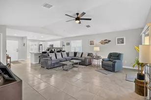 38 Spanish Way, Port Saint Lucie, FL 34952 - Photo 15