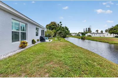 38 Spanish Way, Port Saint Lucie, FL 34952 - Photo 33