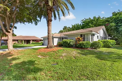 10873 NW 10th Place, Coral Springs, FL 33071 - Photo 5