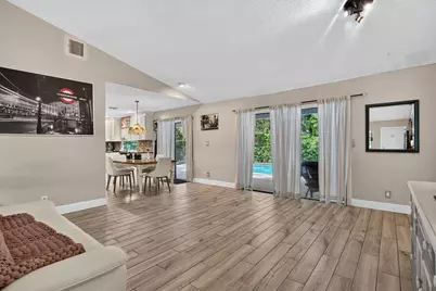 10873 NW 10th Place, Coral Springs, FL 33071 - Photo 11