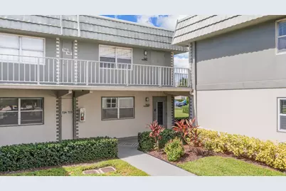 723 Flanders P, Delray Beach, FL 33484 - Photo 3
