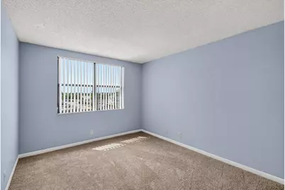 724 Executive Center Drive #31, West Palm Beach, FL 33401 - Photo 9