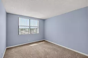 724 Executive Center Dr, West Palm Beach, FL 33401 - Photo 9