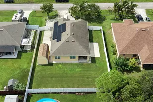 2369 SW Barber Ln, Port Saint Lucie, FL 34984 - Photo 5