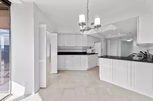 1900 Consulate Pl, West Palm Beach, FL 33401 - Photo 13