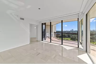 1900 Consulate Place #1004, West Palm Beach, FL 33401 - Photo 9