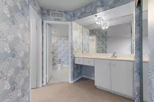 1900 Consulate Pl, West Palm Beach, FL 33401 - Photo 29