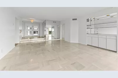 1900 Consulate Place #1004, West Palm Beach, FL 33401 - Photo 5