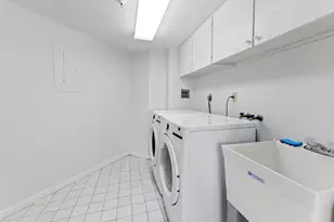 1900 Consulate Pl, West Palm Beach, FL 33401 - Photo 19