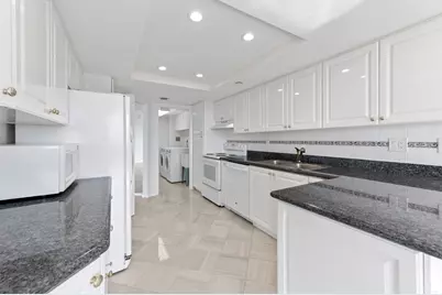 1900 Consulate Place #1004, West Palm Beach, FL 33401 - Photo 15