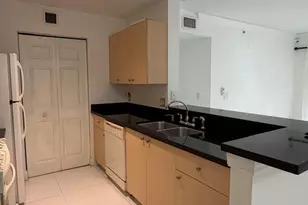 2451 E Centergate Dr, Miramar, FL 33025 - Photo 7