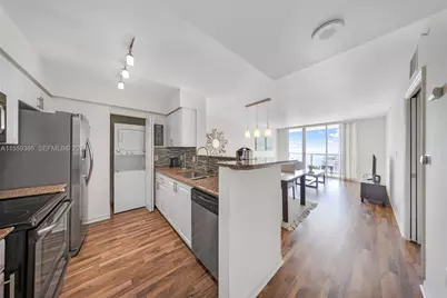 1155 Brickell Bay Drive #Apt 2207, Miami, FL 33131 - Photo 11