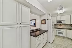 4020 W Palm Aire Dr, Pompano Beach, FL 33069 - Photo 11