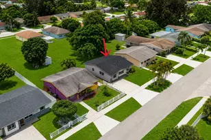 417 SW 8th Ave, Delray Beach, FL 33444 - Photo 5
