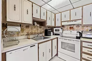 362 Burgundy H, Delray Beach, FL 33484 - Photo 11