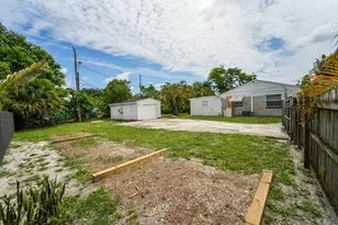 1007 Charles St, West Palm Beach, FL 33401 - Photo 13