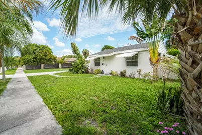 1007 Charles Street, West Palm Beach, FL 33401 - Photo 15